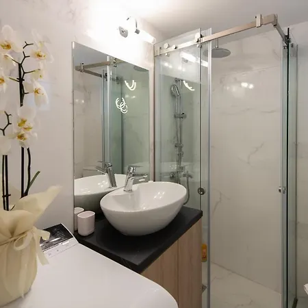 Medluxe Cozy Apartment!